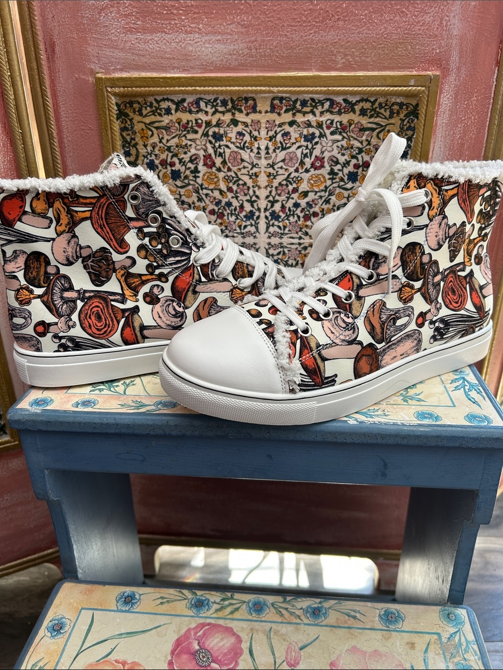 White High-Top Sneakers with Mushroom Print